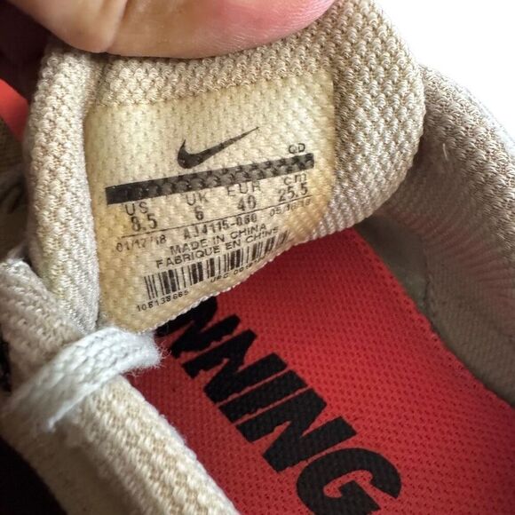 Nike WMn’s Sneakers Sz 8.5 Zoom Pegasus Turbo 35 Barley Green Running AJ4114-060 - Picture 4 of 9